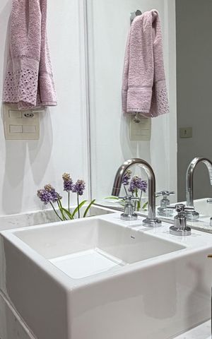 Apartamento para alugar com 140m², 3 quartos e 2 vagas Apartamento para alugar com 140m², 3 quartos e 2 vagasBanheiro da Suíte 2