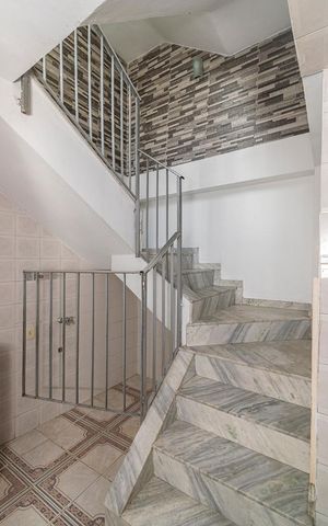 Casa para alugar com 122m², 3 quartos e sem vagaÁrea de Serviço - Acesso ao 2º andar