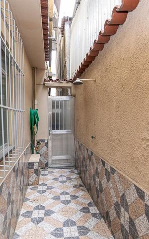 Casa para alugar com 122m², 3 quartos e sem vagaVaranda da entrada