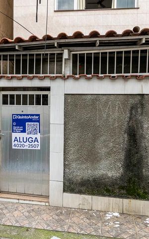 Casa para alugar com 122m², 3 quartos e sem vagaFachada