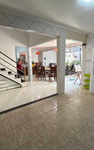 Casa à venda com 400m², 2 quartos e 3 vagas