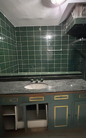 Casa à venda com 405m², 5 quartos e 4 vagasBanheiro do Quarto 5 - Suíte