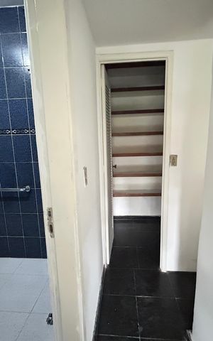 Casa à venda com 405m², 5 quartos e 4 vagasBanheiro Social 2
