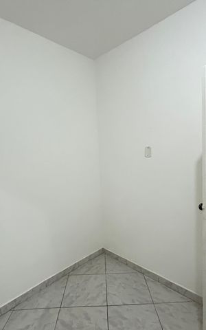 Casa à venda com 405m², 5 quartos e 4 vagasCloset da suíte Quarto 4 - Suíte