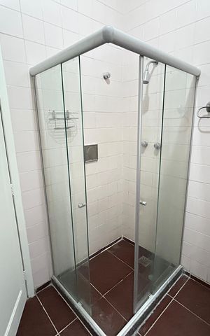 Casa à venda com 405m², 5 quartos e 4 vagasBanheiro Social 1