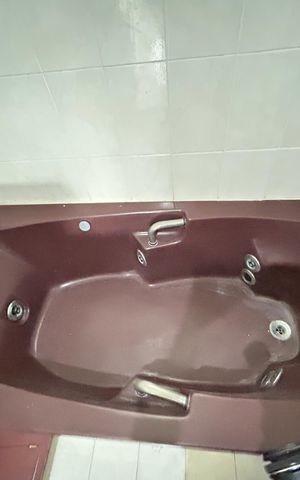 Casa à venda com 405m², 5 quartos e 4 vagasBanheiro Quarto 4 - Suíte
