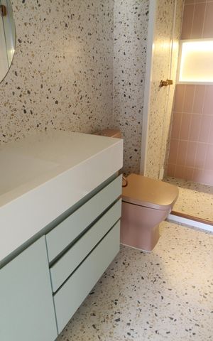 Apartamento para alugar com 221m², 4 quartos e 2 vagasBanheiro Social