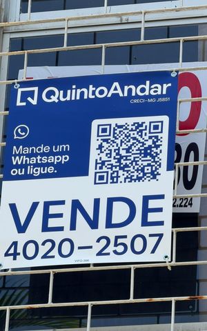 Apartamento à venda com 105m², 3 quartos e 2 vagas Apartamento à venda com 105m², 3 quartos e 2 vagasPLAQUINHA