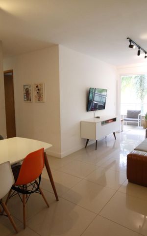 Apartamento à venda com 102m², 4 quartos e 2 vagas Apartamento à venda com 102m², 4 quartos e 2 vagasSala