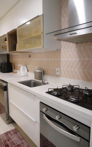 Apartamento à venda com 102m², 4 quartos e 2 vagas Apartamento à venda com 102m², 4 quartos e 2 vagasCozinha