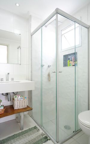 Apartamento para alugar com 68m², 2 quartos e 1 vagaBanheiro da suíte