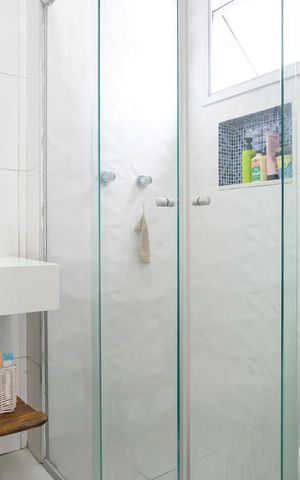 Apartamento para alugar com 68m², 2 quartos e 1 vagaBanheiro da suíte