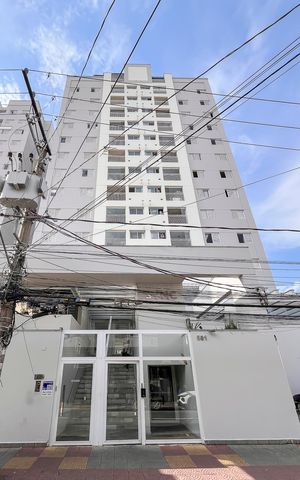 Apartamento para alugar com 68m², 2 quartos e 1 vagaFachada + plaquinha