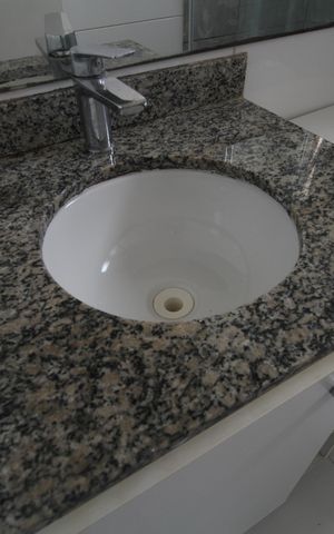 Apartamento para alugar com 42m², 2 quartos e 1 vaga Apartamento para alugar com 42m², 2 quartos e 1 vagaBanheiro