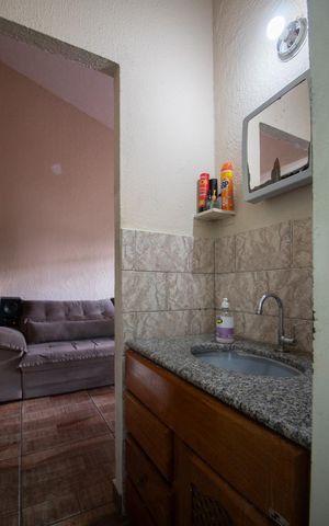 Casa à venda com 130m², 5 quartos e 3 vagasCasa 1 - Banheiro Social