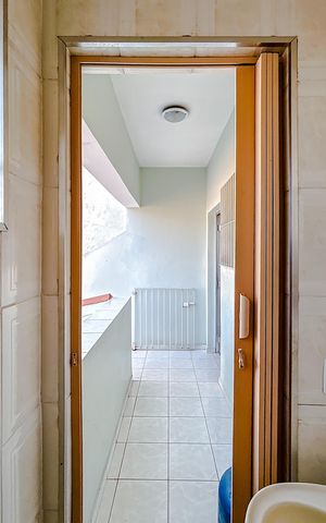 Casa à venda com 160m², 3 quartos e 2 vagasLavabo
