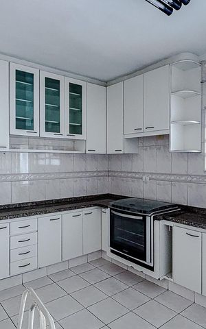 Casa à venda com 160m², 3 quartos e 2 vagasCozinha