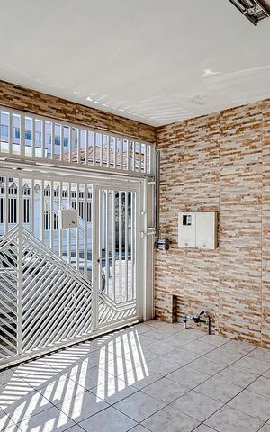 Casa à venda com 160m², 3 quartos e 2 vagasGaragem