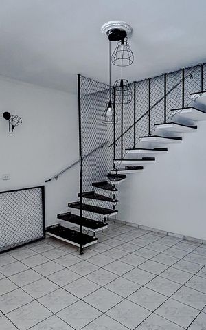 Casa à venda com 160m², 3 quartos e 2 vagasSala