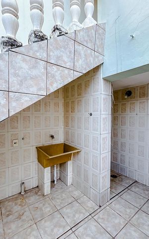 Casa à venda com 160m², 3 quartos e 2 vagasÁrea de Serviço