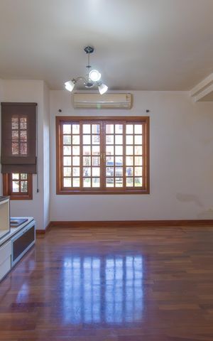 Casa de condomínio para alugar com 165m², 3 quartos e 2 vagas Casa de condomínio para alugar com 165m², 3 quartos e 2 vagasSala