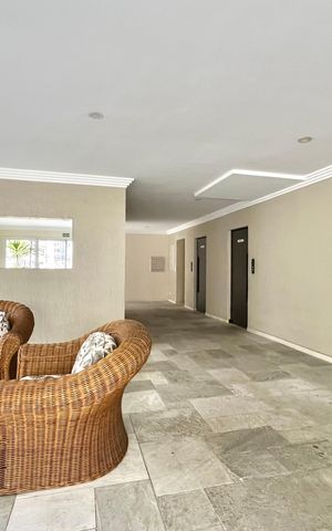 Apartamento à venda com 50m², 2 quartos e 1 vaga Apartamento à venda com 50m², 2 quartos e 1 vagaHall social