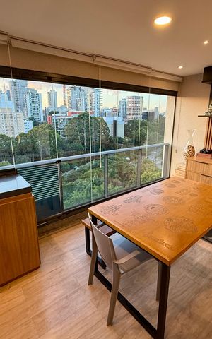 Apartamento à venda com 70m², 2 quartos e 1 vaga Apartamento à venda com 70m², 2 quartos e 1 vagaVaranda