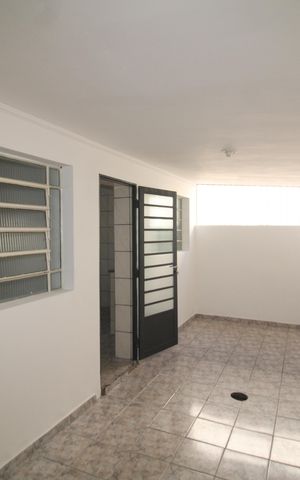 Casa para alugar com 70m², 1 quarto e sem vagaÁrea de Serviço