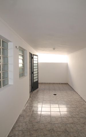Casa para alugar com 70m², 1 quarto e sem vagaÁrea de Serviço