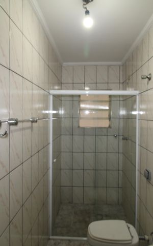 Casa para alugar com 70m², 1 quarto e sem vagaBanheiro