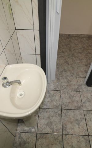 Casa para alugar com 70m², 1 quarto e sem vagaBanheiro