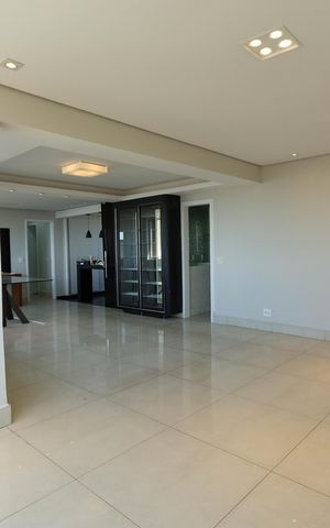Apartamento para alugar com 160m², 4 quartos e 2 vagasSala