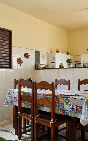 Casa à venda com 200m², 8 quartos e 3 vagasCozinha 