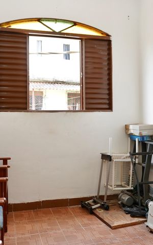 Casa à venda com 200m², 8 quartos e 3 vagasQuarto 3