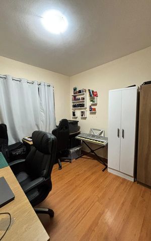Casa para alugar com 175m², 2 quartos e 2 vagas Casa para alugar com 175m², 2 quartos e 2 vagasQuarto 1