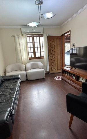 Casa para alugar com 175m², 2 quartos e 2 vagas Casa para alugar com 175m², 2 quartos e 2 vagasSala