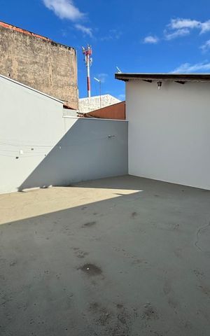 Casa para alugar com 175m², 2 quartos e 2 vagas Casa para alugar com 175m², 2 quartos e 2 vagasQuintal