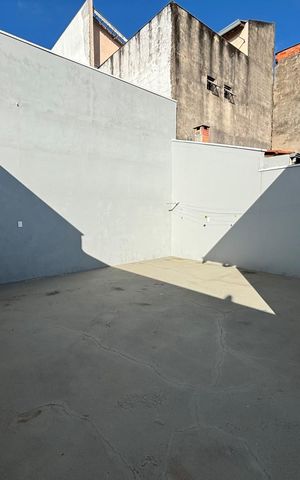 Casa para alugar com 175m², 2 quartos e 2 vagas Casa para alugar com 175m², 2 quartos e 2 vagasQuintal