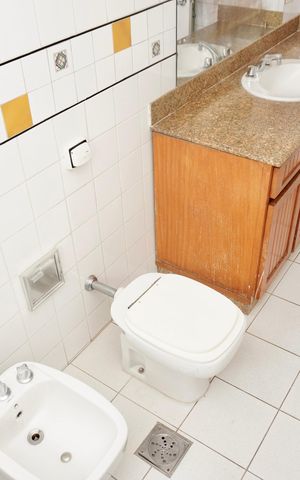 Apartamento à venda com 250m², 4 quartos e 2 vagas Apartamento à venda com 250m², 4 quartos e 2 vagasSuíte -Banheiro