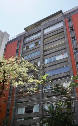 Apartamento à venda com 250m², 4 quartos e 2 vagas Apartamento à venda com 250m², 4 quartos e 2 vagasFachada
