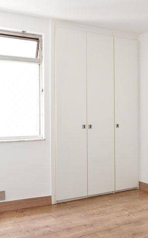 Apartamento à venda com 250m², 4 quartos e 2 vagas Apartamento à venda com 250m², 4 quartos e 2 vagasQuarto 4