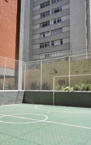Apartamento à venda com 250m², 4 quartos e 2 vagas Apartamento à venda com 250m², 4 quartos e 2 vagasÁrea comum - Quadra
