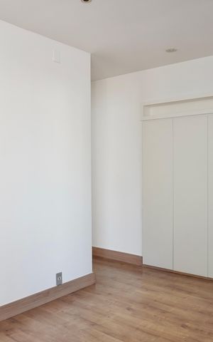 Apartamento à venda com 250m², 4 quartos e 2 vagas Apartamento à venda com 250m², 4 quartos e 2 vagasQuarto 1