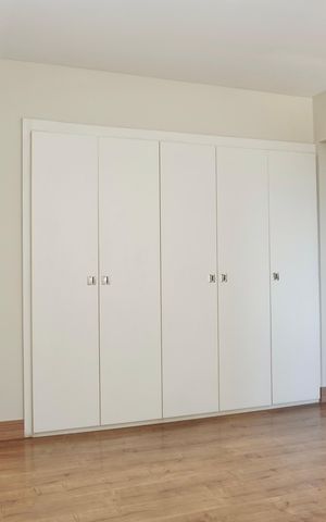 Apartamento à venda com 250m², 4 quartos e 2 vagas Apartamento à venda com 250m², 4 quartos e 2 vagasSuíte
