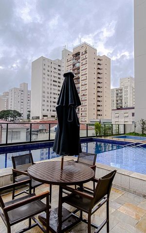 Apartamento à venda com 36m², 1 quarto e sem vagaÁrea comum - Piscina
