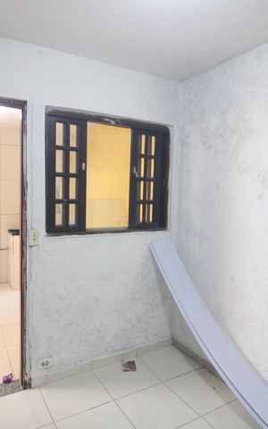 Casa à venda com 128m², 2 quartos e 2 vagasQuarto de serviço