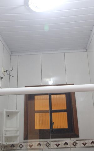 Casa à venda com 128m², 2 quartos e 2 vagasBanheiro da suíte