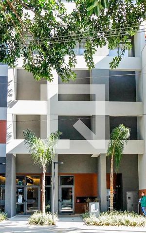Studio para alugar com 26m², 1 quarto e sem vaga Studio para alugar com 26m², 1 quarto e sem vagaFachada