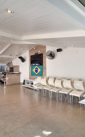 Apartamento à venda com 145m², 3 quartos e 2 vagas Apartamento à venda com 145m², 3 quartos e 2 vagasÁrea comum - Salão de festas