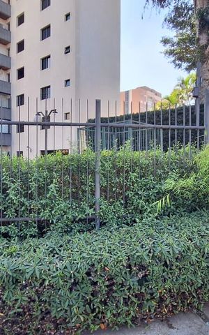 Apartamento à venda com 145m², 3 quartos e 2 vagas Apartamento à venda com 145m², 3 quartos e 2 vagasFachada